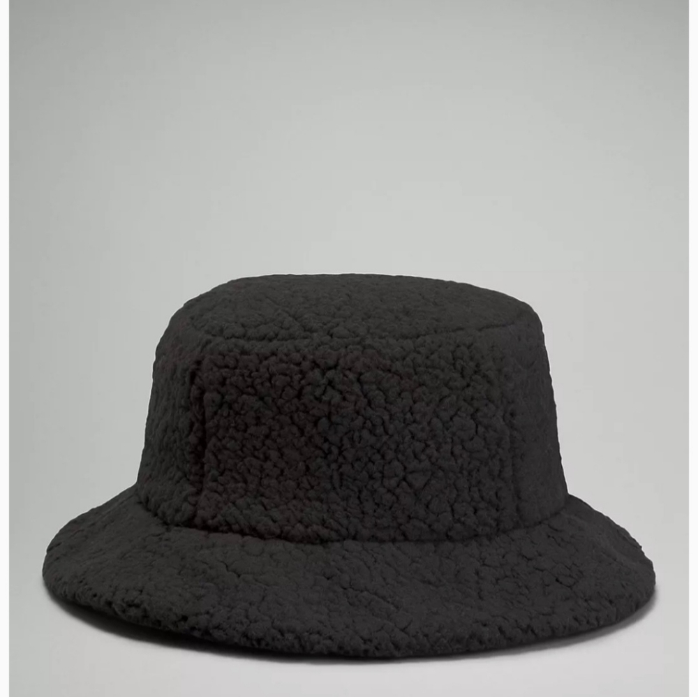 COPY - lululemon bucket hat fleece, unworn